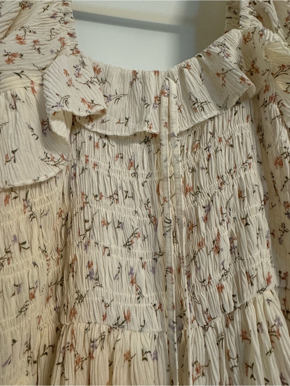 Carly Jean Los Angeles Cream Floral Puff-Sleeve Dress - Picture 3 of 3
